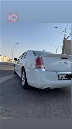 كرايسلر 300